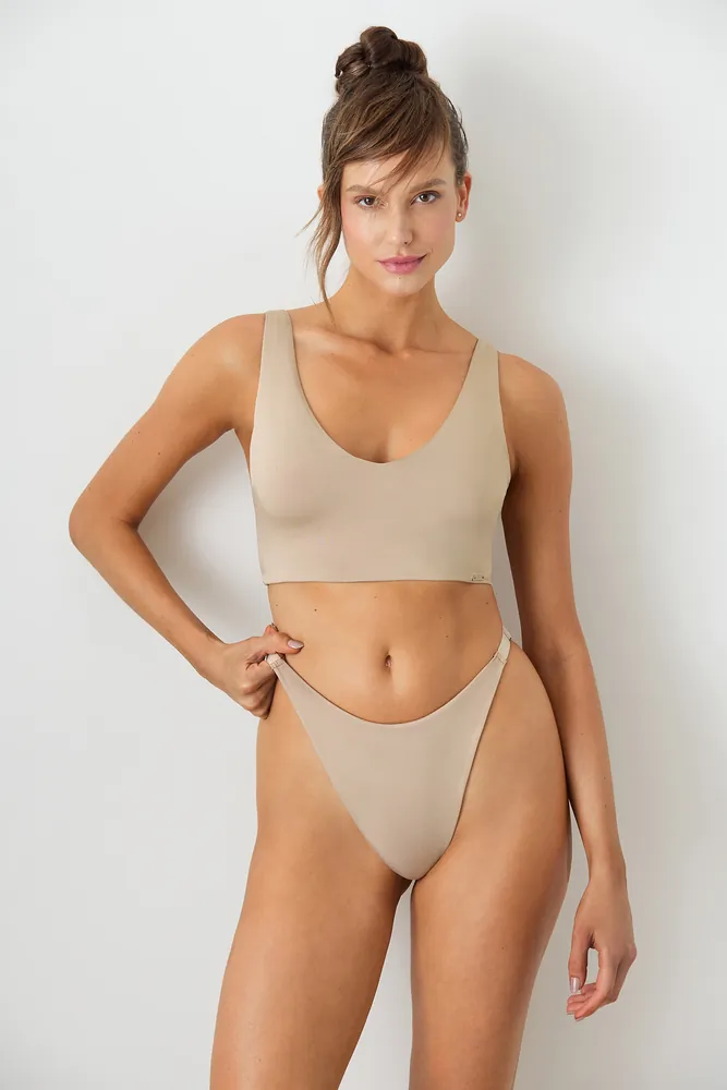BRIGITTE 2417 CONJUNTO CON TAZA REMOVIBLE Y LESS REGULABLE